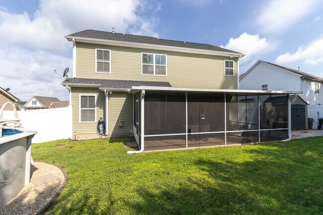 Building Photo - 1416 Madison Oaks Rd