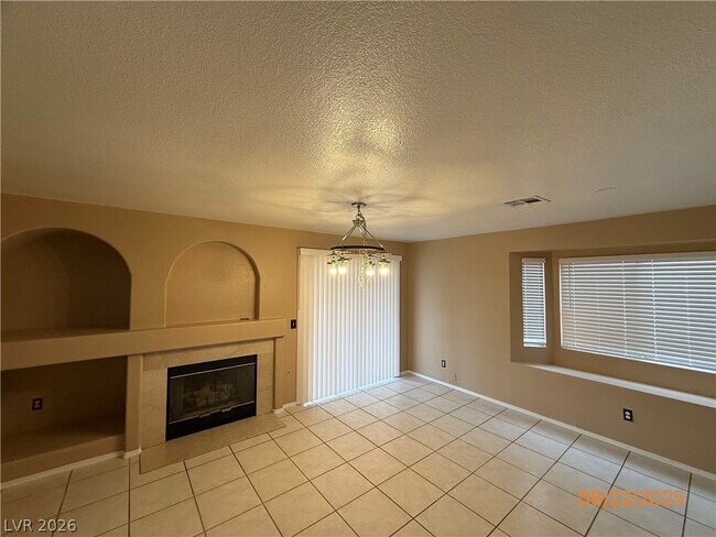 Building Photo - 922 Prairie Grass Dr