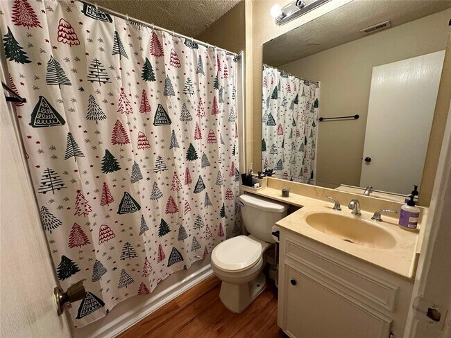 Building Photo - 10616 Mellow Meadow Dr
