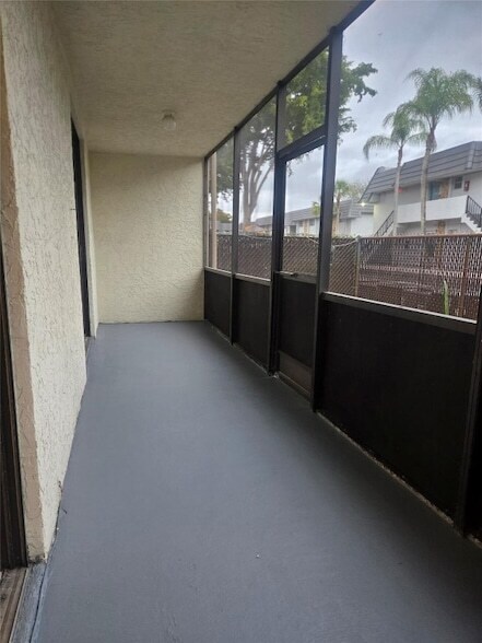 Building Photo - 3351 NW 85th Ave