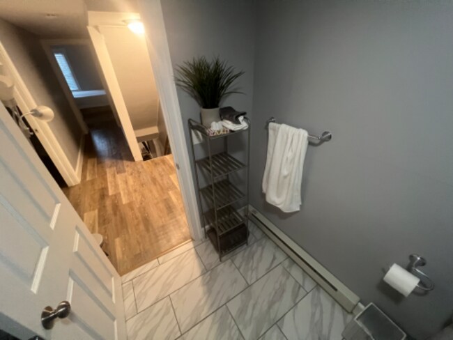 Building Photo - 283 Grand Ave