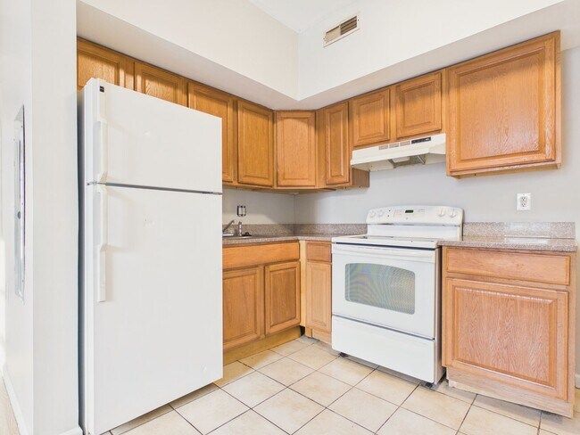 Building Photo - 1001 N 3rd St