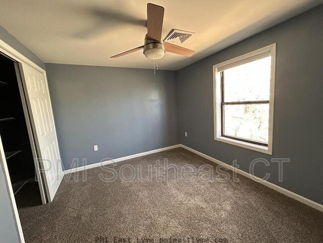 Building Photo - 349 West Rd