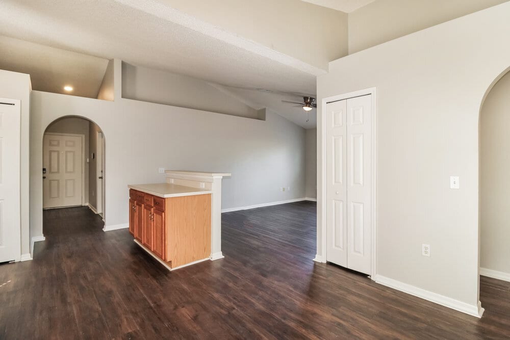 Building Photo - 4088 Everett Ave