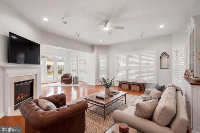 Building Photo - 9185 Topaz St