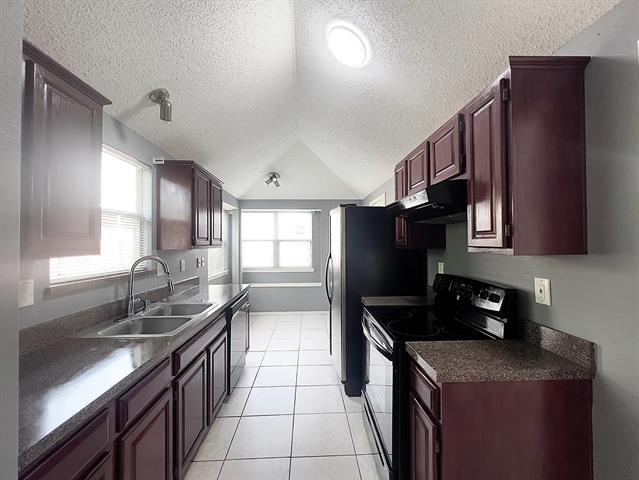 Building Photo - 1505 Shalain Dr