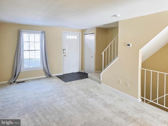 Building Photo - 20559 Strath Haven Dr