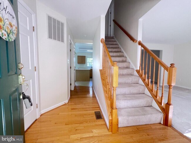 Building Photo - 17207 Sumac Ct