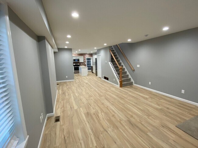 Building Photo - Awesome 3 bedroom 1.5 Bath Home in Emmaus