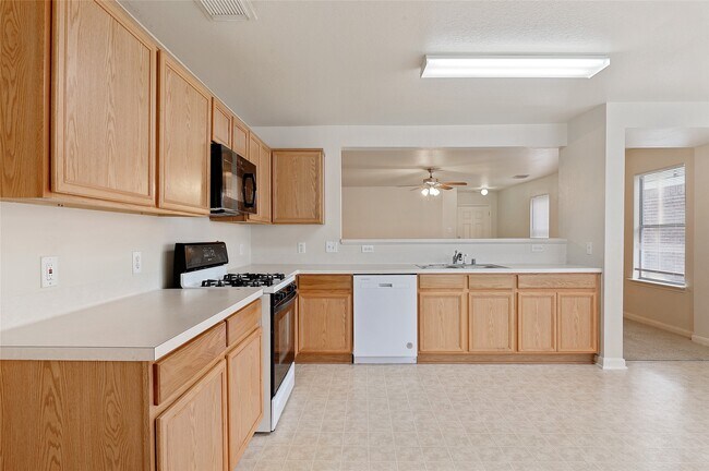 Building Photo - 29522 Legends Stone Dr