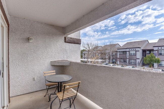Building Photo - Bright & Airy 2-Bedroom Condo with Dual Suites & Private Patio!