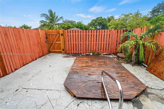Building Photo - 2213 NW 55th Terrace