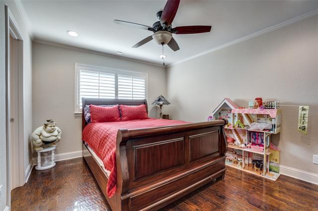 Building Photo - 5604 Covehaven Dr