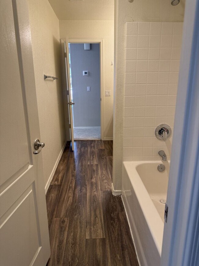 Building Photo - 4 Bedroom in San Tan Ranch, Gilbert!