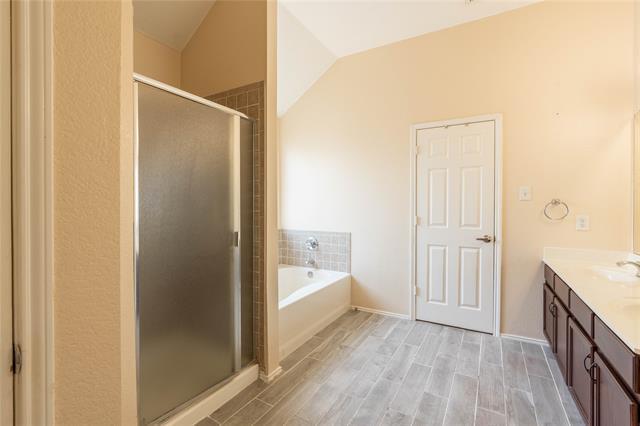 Building Photo - 5910 Dustin Trl