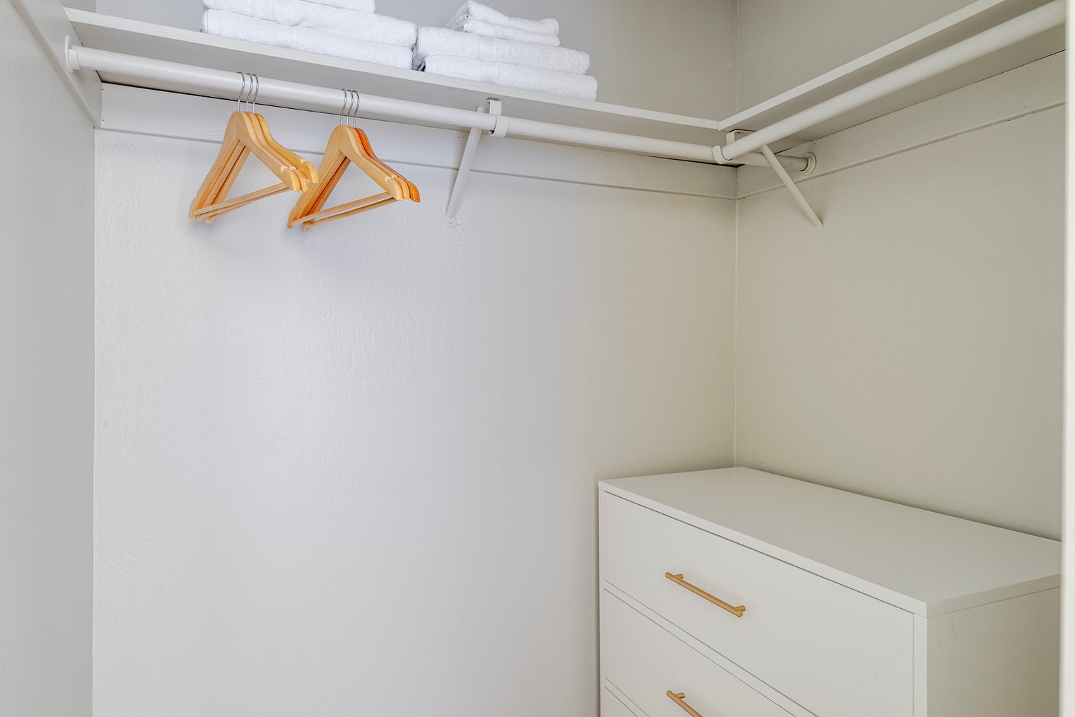 Building Photo - 202 Calvert Dr