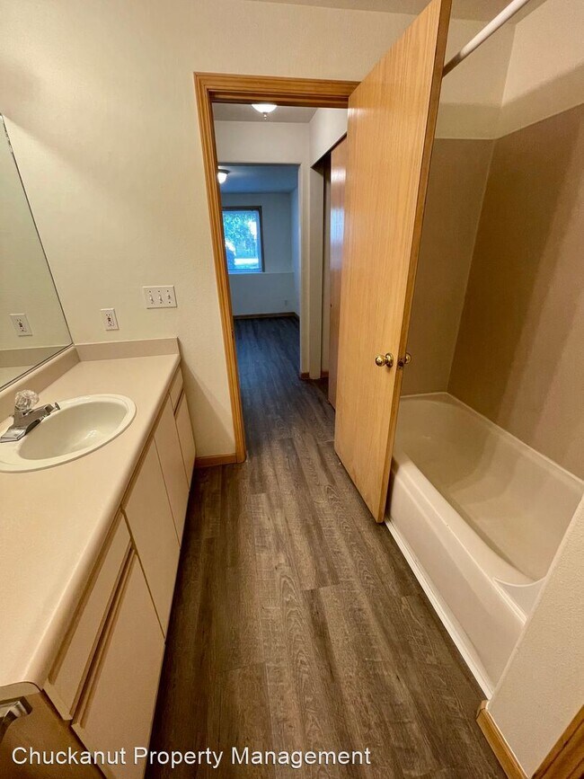 Building Photo - 1 br, 1 bath House - 4242 Wintergreen Circ...