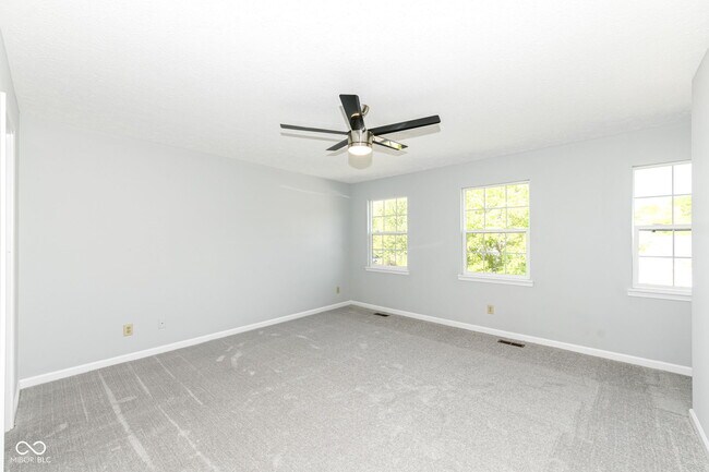 Building Photo - 510 Grand Woods Dr