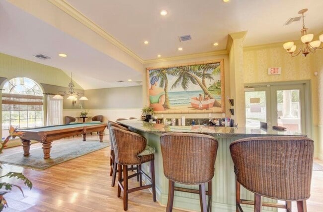 Building Photo - 1055 Crystal Way