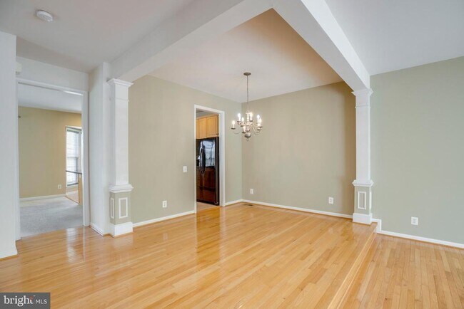 Building Photo - 5097 Pale Moon Way