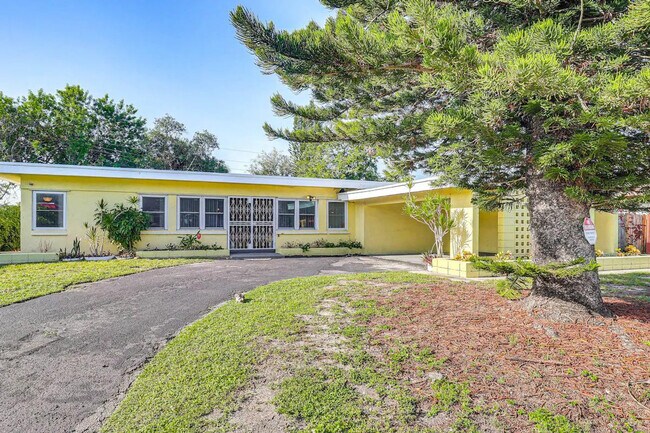 Building Photo - 3960 NW 189th Terrace