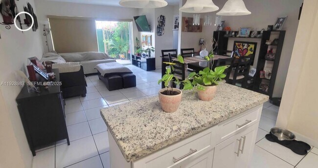 Building Photo - 4210 NW 79th Ave