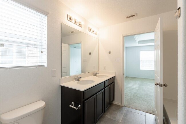 Building Photo - 3105 Adrian Creek Dr