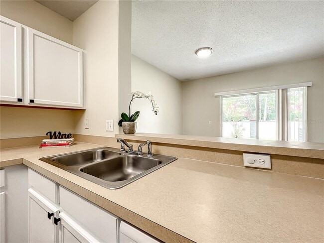 Building Photo - 6021 Osprey Lake Cir