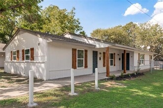 Building Photo - 117 E Sanford St