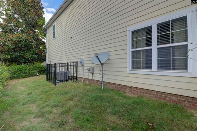 Building Photo - 3 Bedroom, 2.5 Bath in Rosewood Hills - Wa...