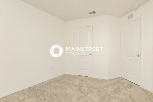 Building Photo - 5 Bedroom Pet-Friendly Home in Leesburg, F...