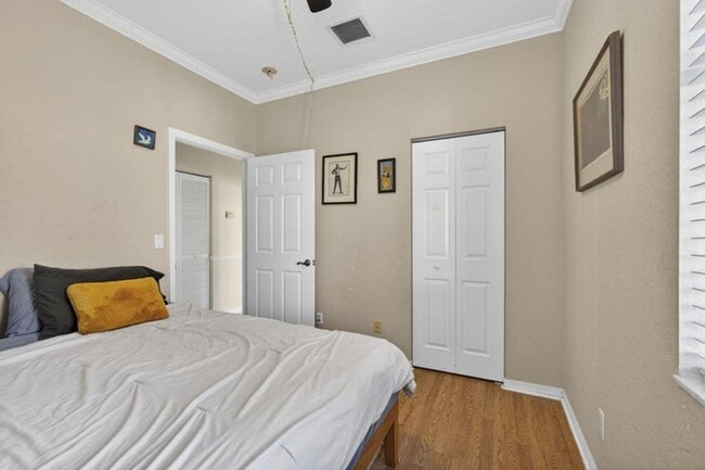 Building Photo - 3055 Grandiflora Dr