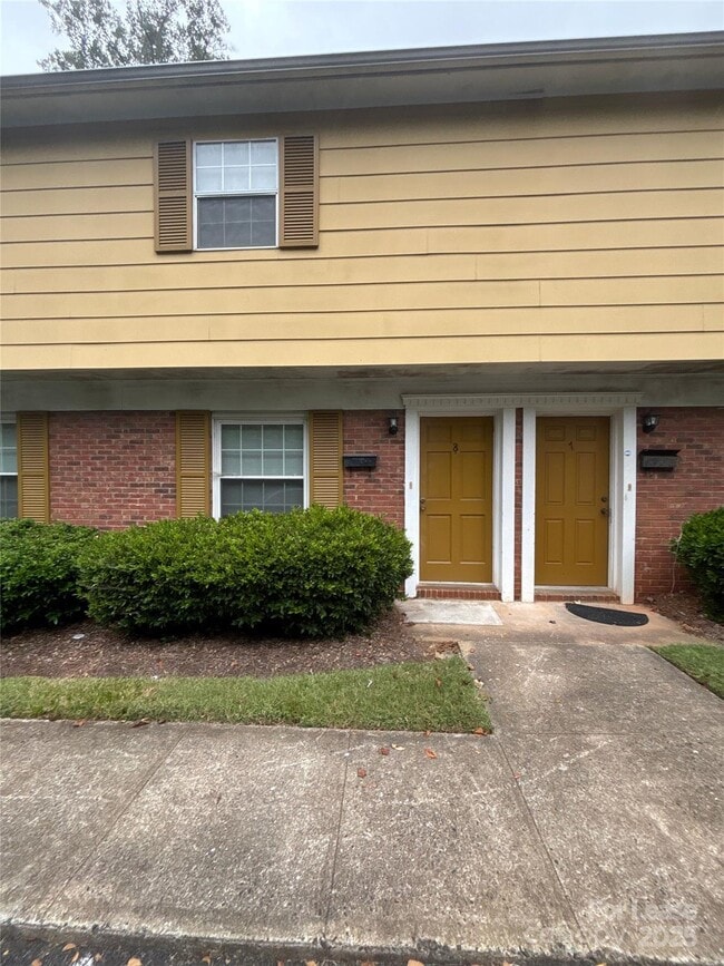 Building Photo - 409 Hawley Ave