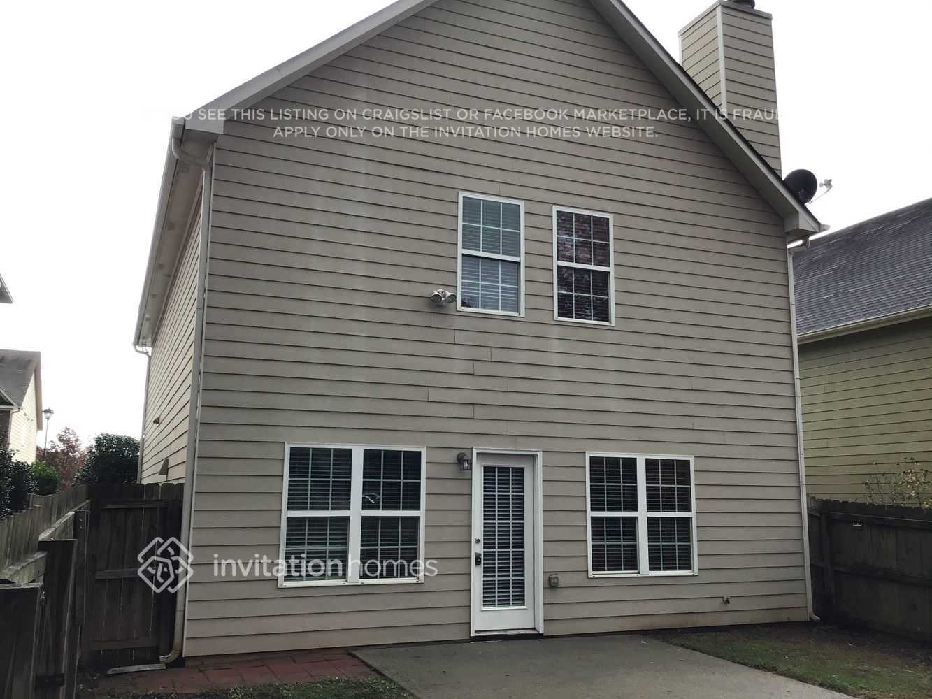 Building Photo - 2076 Barberry Dr