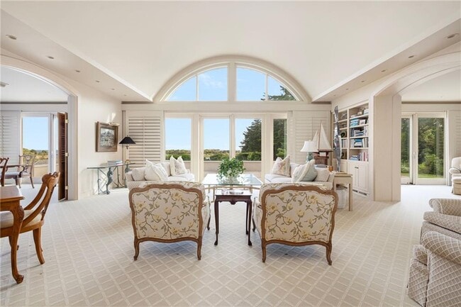 Building Photo - 283 Ocean Ave