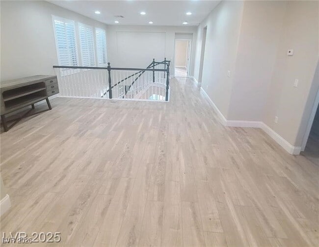 Building Photo - 927 Via Canale Dr