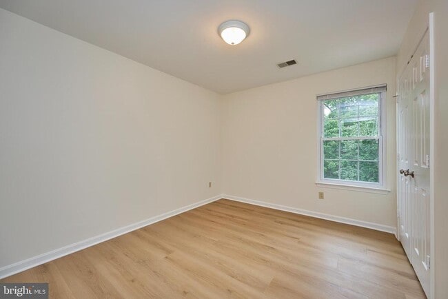 Building Photo - 8695 Ruby Rise Pl