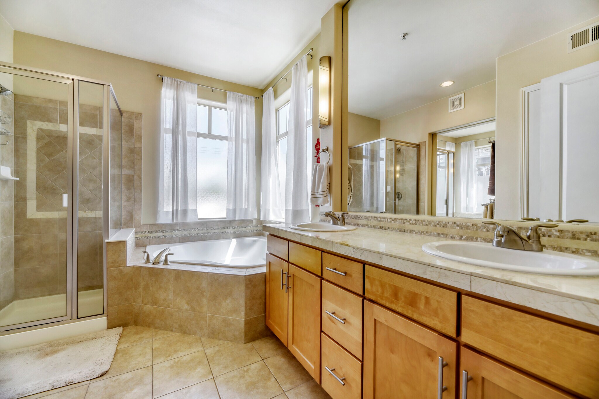 Building Photo - 1100 N Grant St