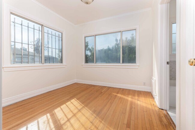 Building Photo - 6252 Commodore Sloat Dr