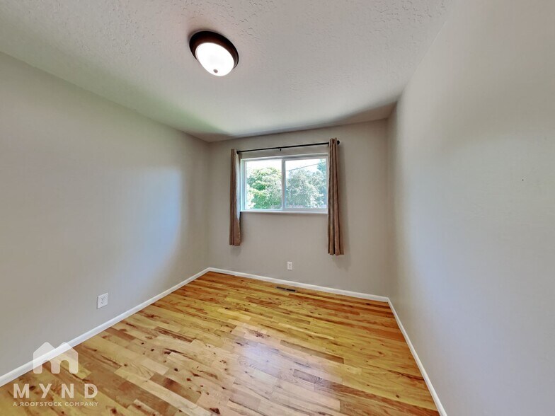 Building Photo - 3450 Pierremont Rd