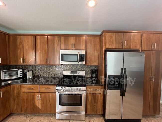 Building Photo - 71425 Halgar Rd