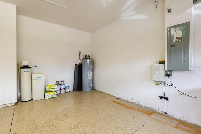 Building Photo - 18014 Java Isle Dr