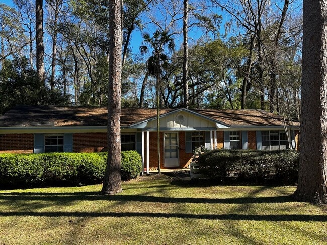 Primary Photo - 1221 Winifred Dr