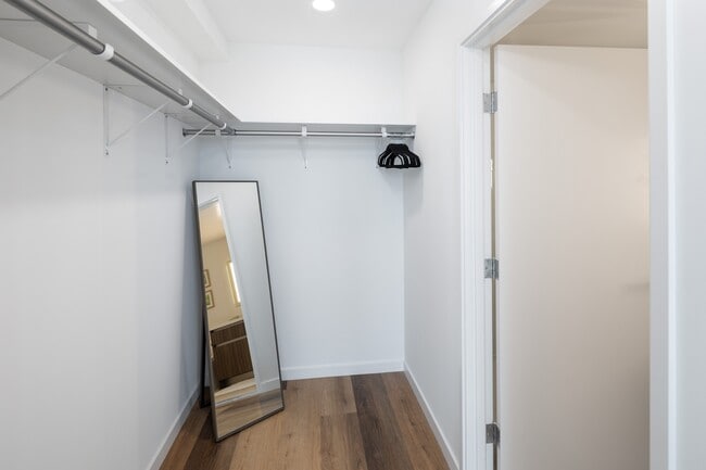 Building Photo - 1500 Rycroft St