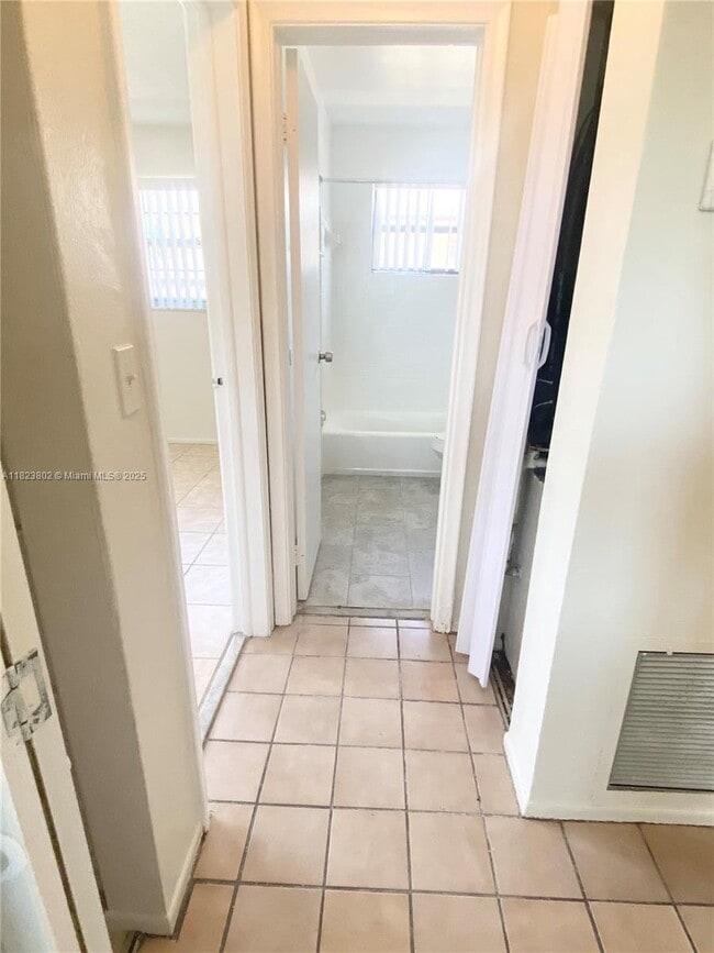 Building Photo - 2 bedroom in Miramar FL 33023