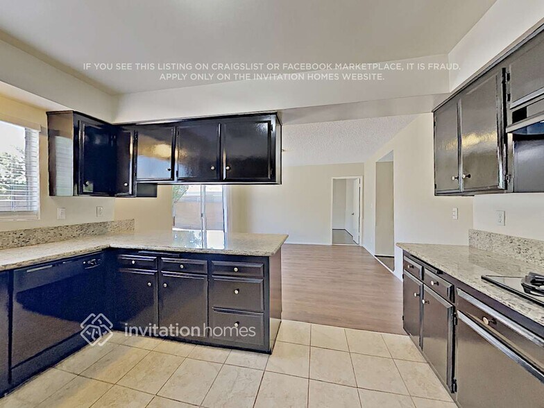 Building Photo - 7652 Goodland Ave
