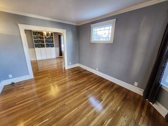 Building Photo - 76 Dudley St