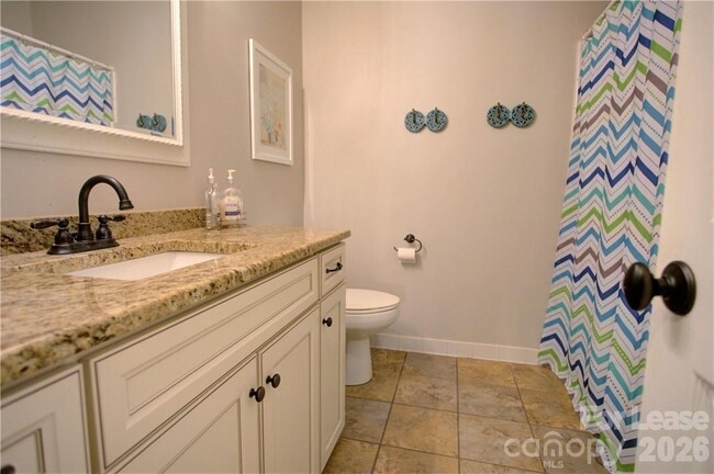 Building Photo - 3806 Bridgewood Ln