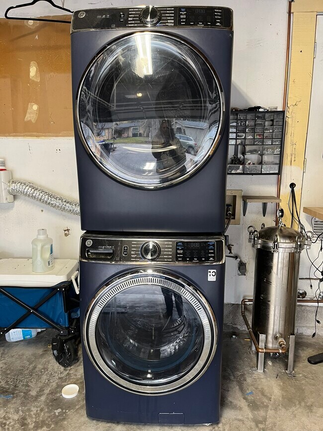 Building Photo - 3361 Heavenly Valley Rd