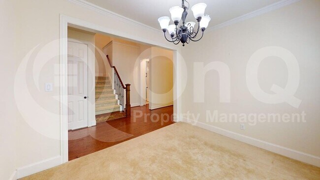 Building Photo - 846 Veneto Dr
